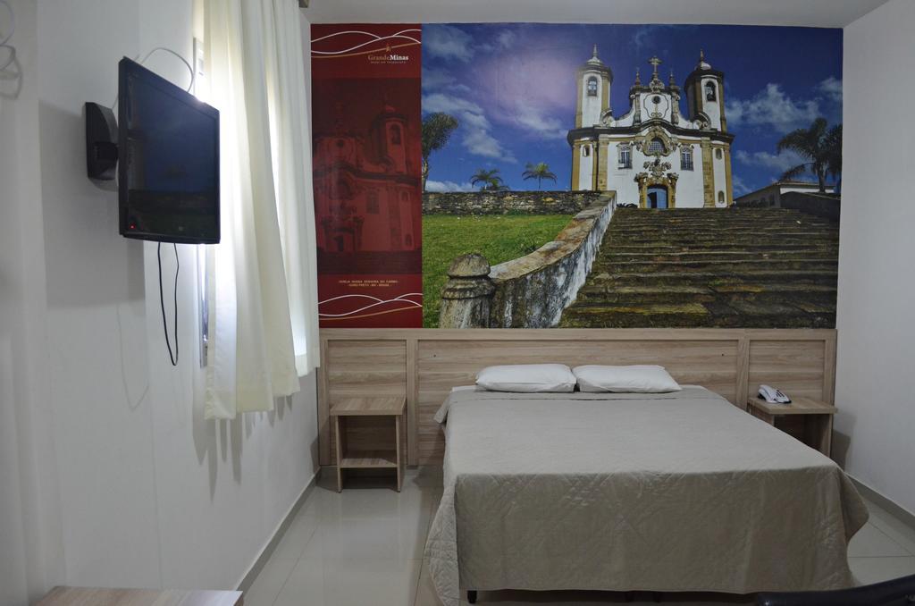 Hotel Grande Minas Vespasiano Exterior foto