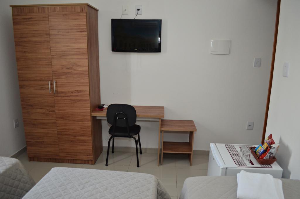Hotel Grande Minas Vespasiano Habitación foto